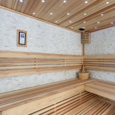 Relax and unwind in the spa's sauna or hop in the chromotherapy shower