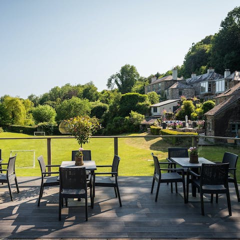 Fire up the pizza oven on the shared terraces