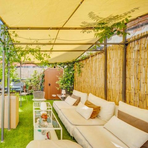 Relax in a garden paradise right in the middle of Paris