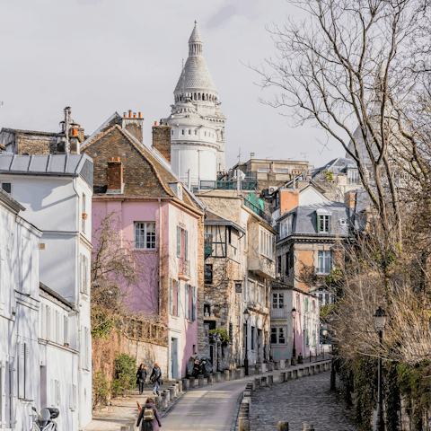 Stroll around Montmartre and lively SoPi