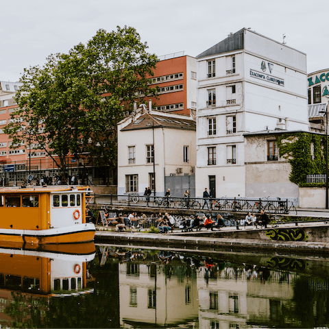 Discover the bohemian Canal Saint-Martin district of Paris
