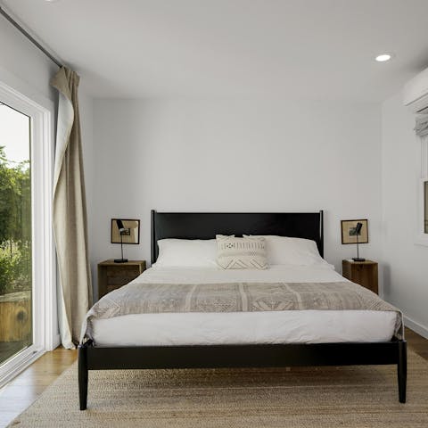 Wake up well-rested and open the window to hear birds singing in the huge private garden outside