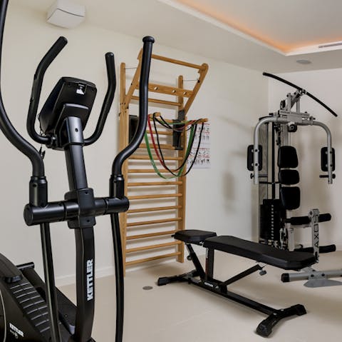 Go for a morning workout in the gym
