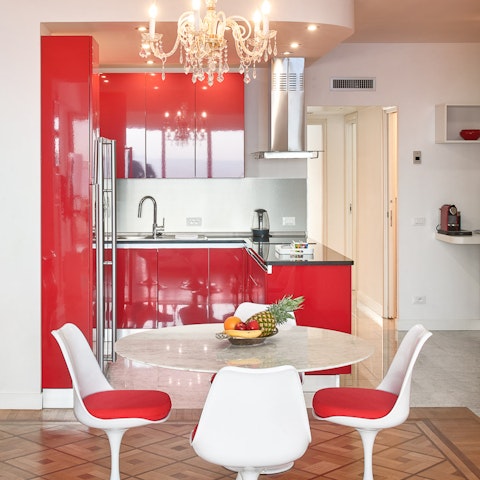 Enjoy relaxed meals at home in the stylish living space