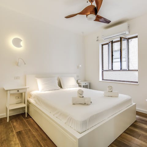 Wake up in the comfortable bedrooms feeling rested and ready for another day of Tel Aviv sightseeing