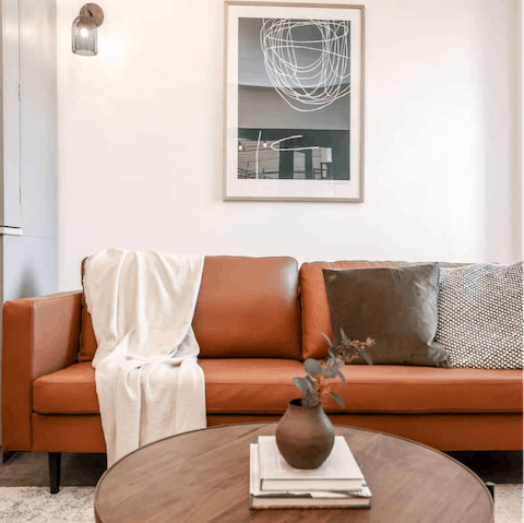 Get comfy on the burnt orange sofa and plan your Edinburgh itinerary