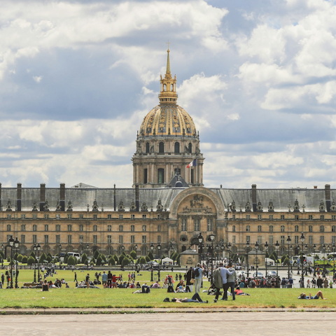 Venture over to the golden dome of Hôtel des Invalides