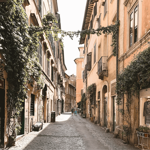 Stroll through the streets of Rome to beautiful Villa Doria Pamphili