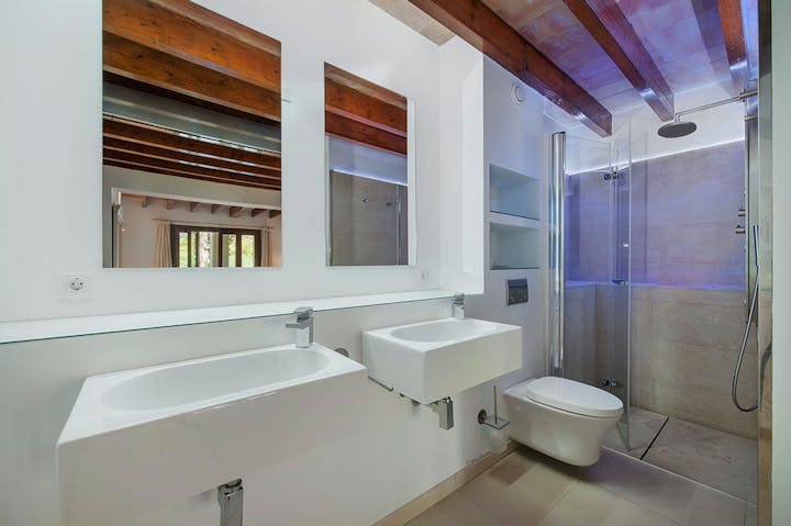 Bathroom photo