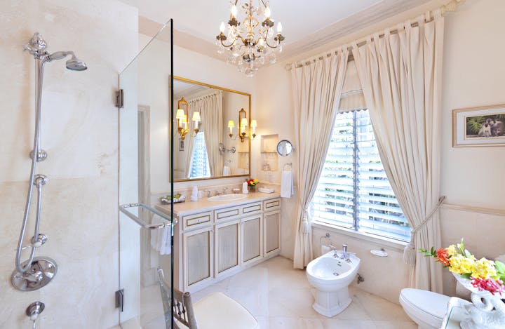 Bathroom photo