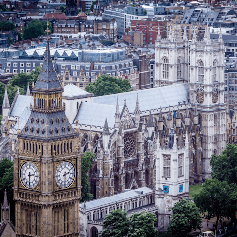 Head to some of the capital's biggest attractions – Westminster is just a fifteen-minute tube ride away