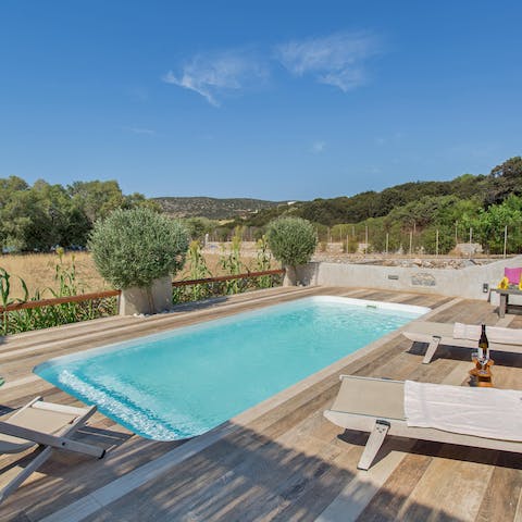 Step outside and take a refreshing dip in the pool or walk down to the sea