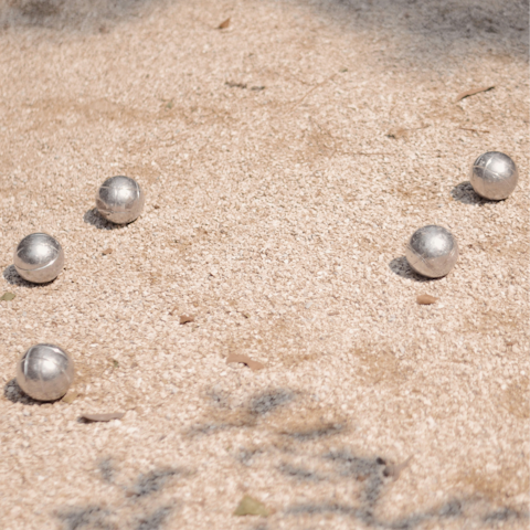 Start your afternoons with a game of boules