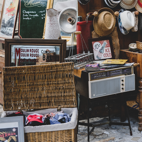 Drive two miles into Tetbury for a spot of antiquing