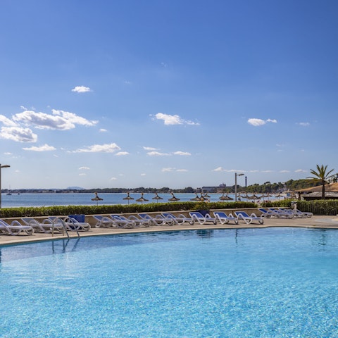 Swim and splash in the shared pool, or relax on one of the many sun loungers