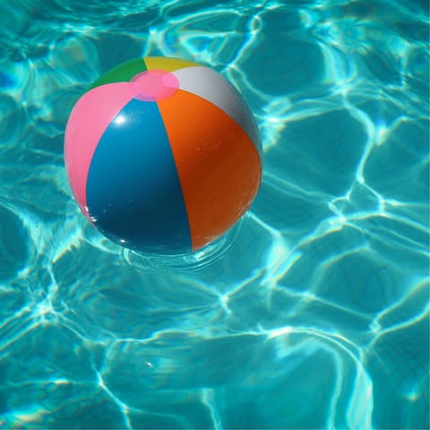 Cool off from the Portuguese sun with a dip in the private swimming pool