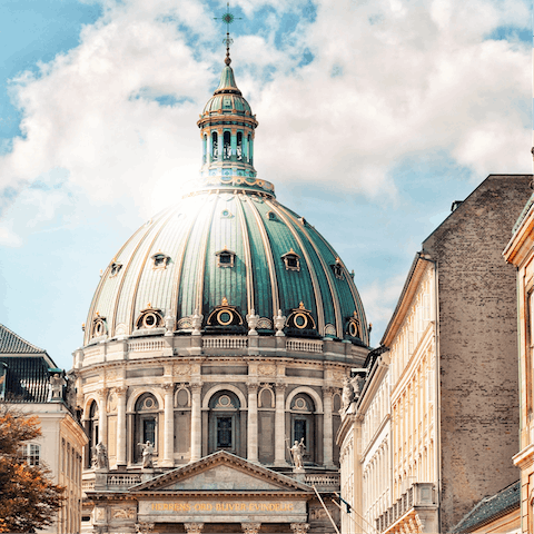 Marvel at the beautiful Royal residence – Amelienborg is just a seven-minute walk away