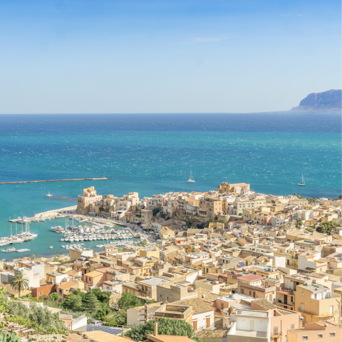 Stay a short drive from Castellammare del Golfo