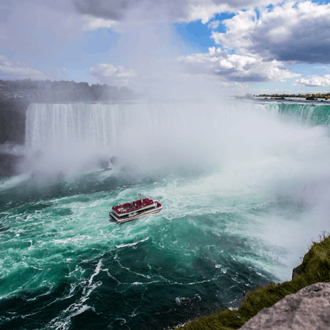 Drive twenty minutes to see the impressive Niagara Falls
