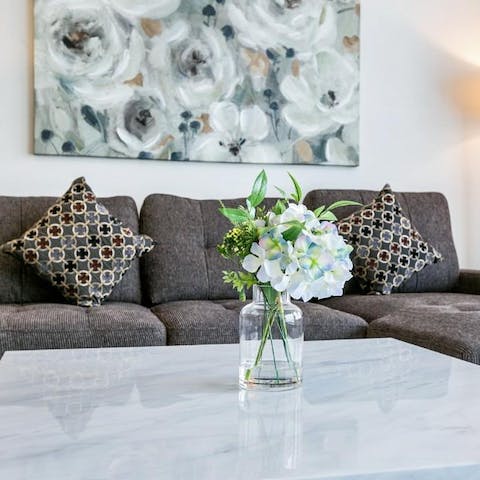 Take advantage of the comfortable living area, a perfect place to relax after a day of exploring