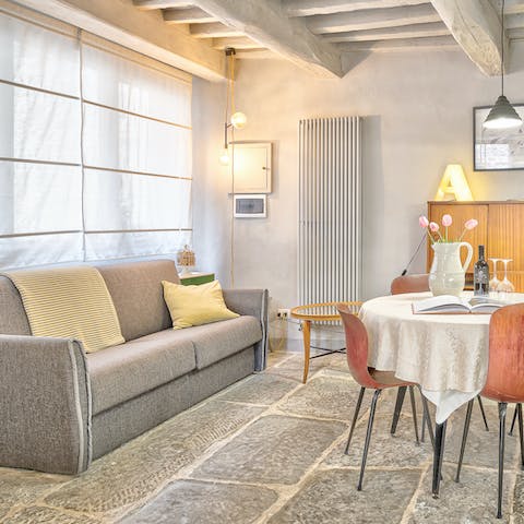 Kick and back and relax in the living area after a productive day's sightseeing