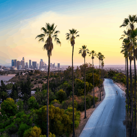 Stay within easy reach of the glitz, glamour, and golden sands of Los Angeles