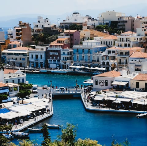 Take a day trip to Agios Nikolaos and wander the picturesque lanes