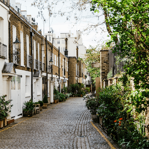 Begin your stay in London with a stroll to Kensington