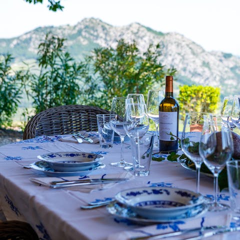 Enjoy alfresco feasts while the sun goes down