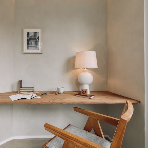 Never miss an email thanks to the laptop-friendly workspace