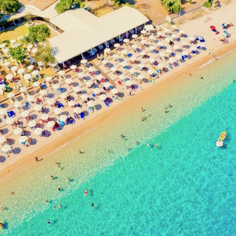 Discover the town of Mparmpati, home to beautiful beaches, traditional taverns and sheltered bays