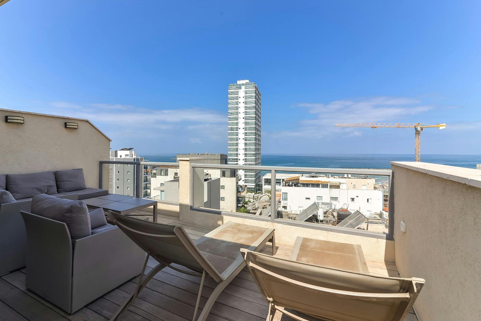 Twenty-one Seconds to Go