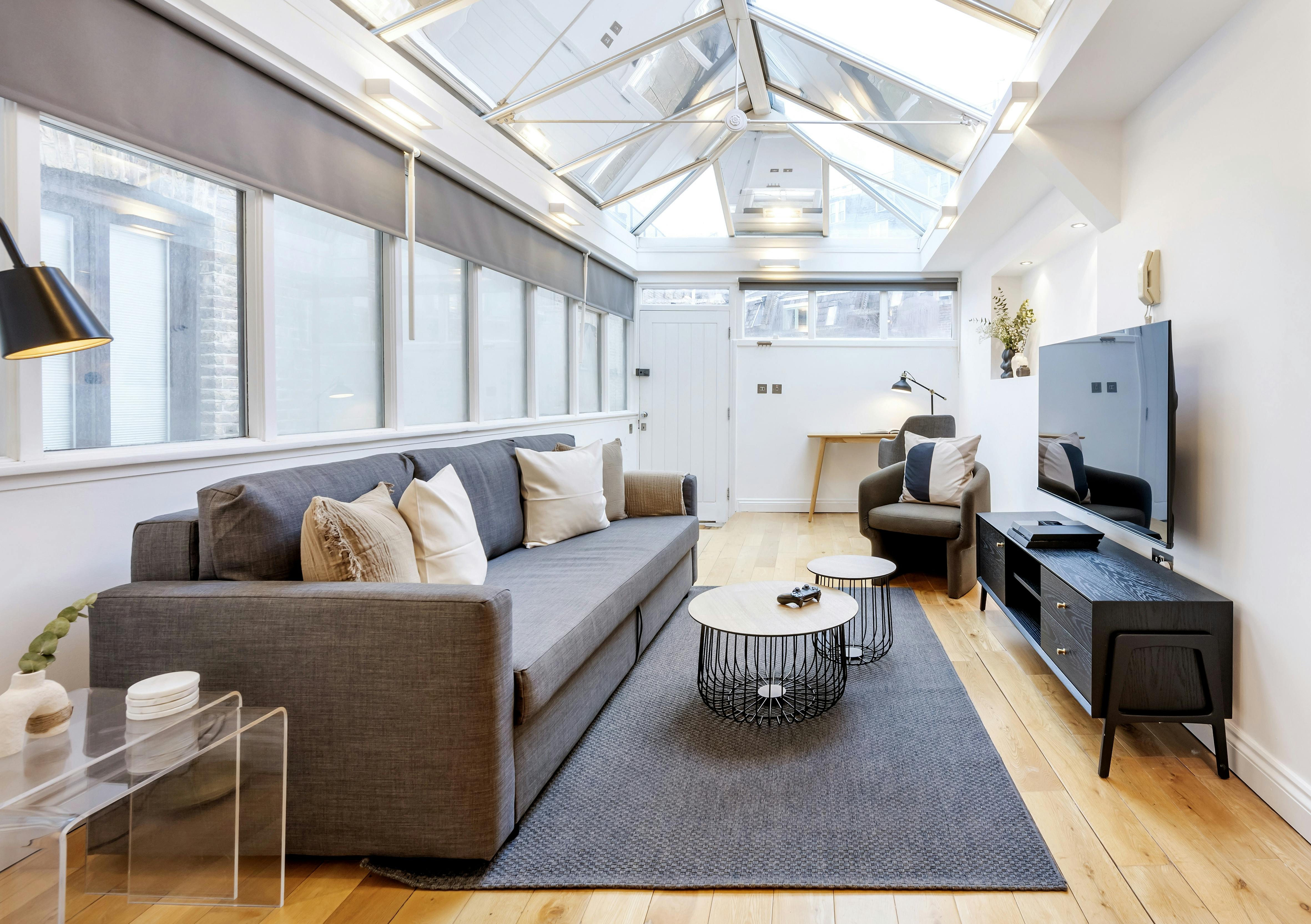 Covent Garden Charmer