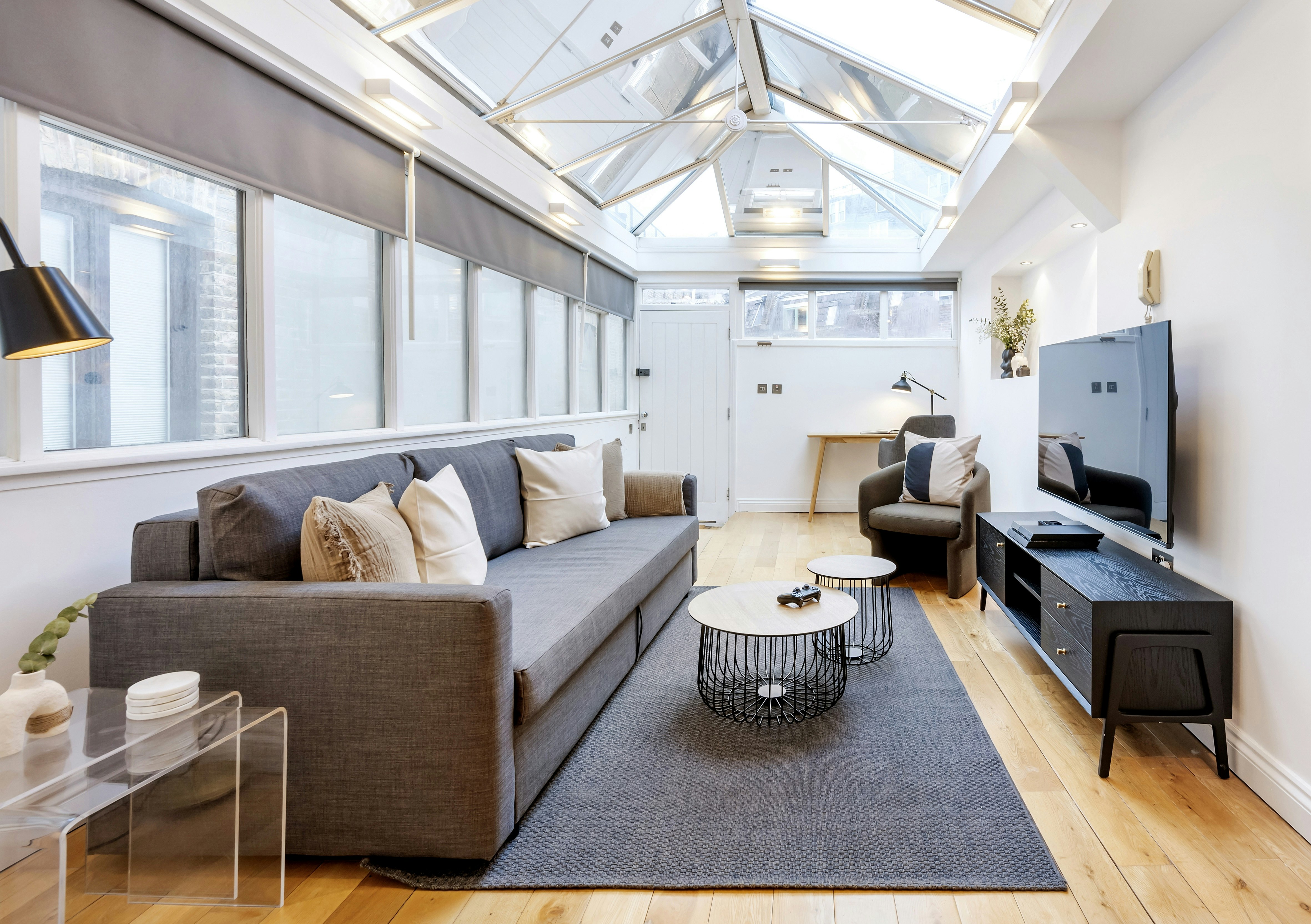 Covent Garden Charmer