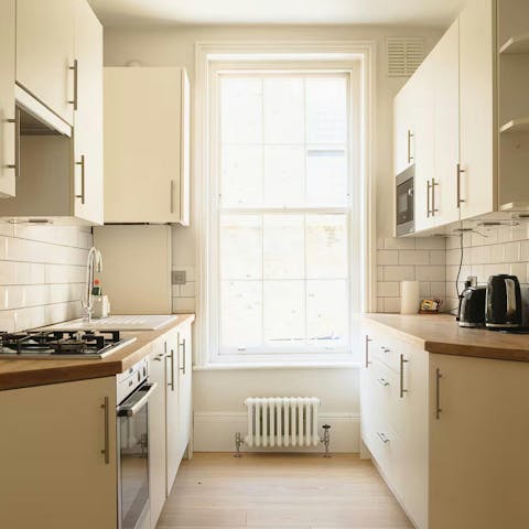 Rustle up a tasty meal in the well-appointed kitchen