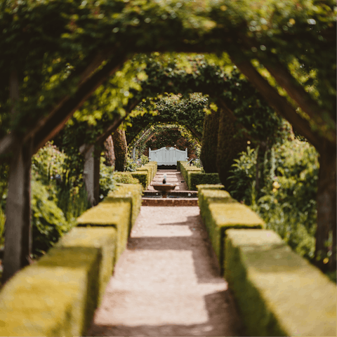 Visit National Trust sites including Buscot Park and Kelmscott Manor