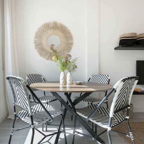 Plan your city adventures over a Spanish breakfast at home
