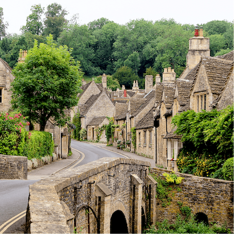 Stay in the village of Broadwell, a six-minute drive from the Cotswolds town of Stow-on-the-Wold