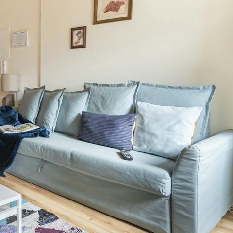 Enjoy an interlude on the sofa back at home before your evening's dinner reservations