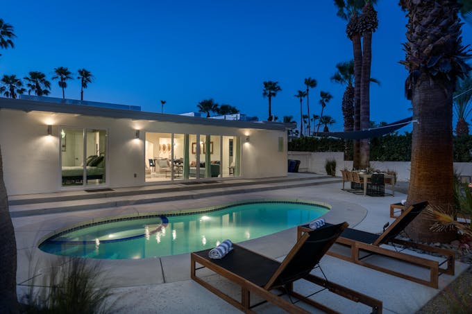 Palms Whisper