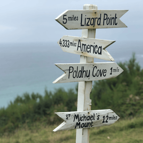 Explore the wonderful east coast of the Lizard Peninsula, with Lizard Point, Helston, Porthleven and Falmouth all nearby