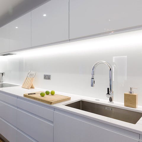 Cook up a storm in the contemporary kitchen