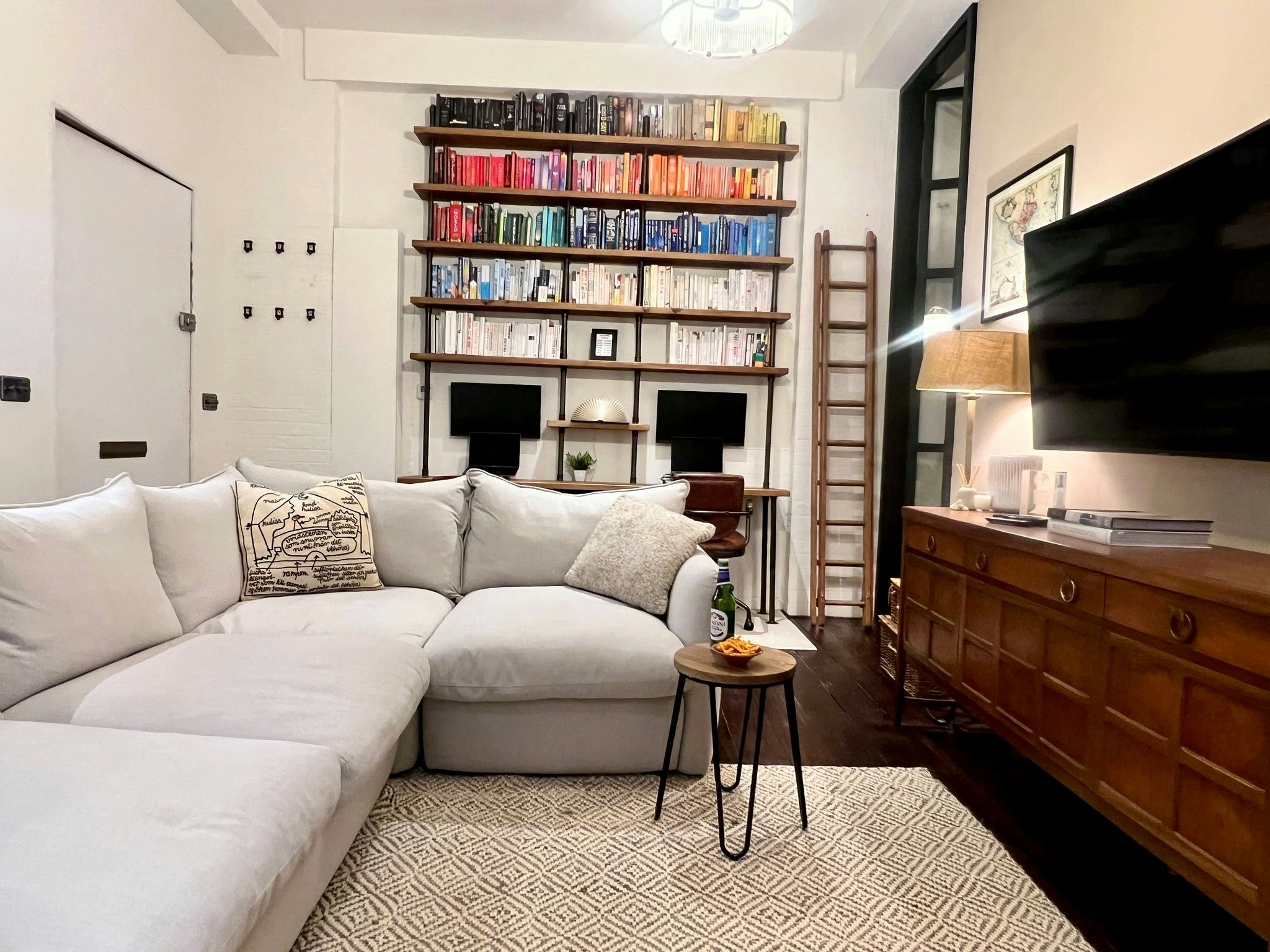 TV Studio Hideaway