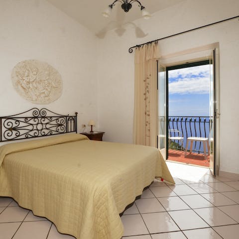 Wake up in the comfortable bedrooms feeling rested and ready for another day of sightseeing