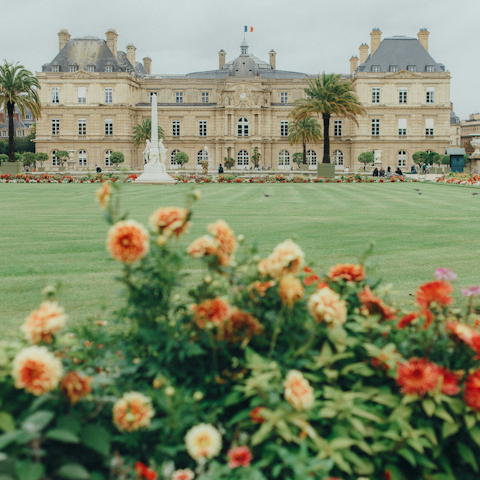 Stroll to tranquil Jardin du Luxembourg, 6 minutes away