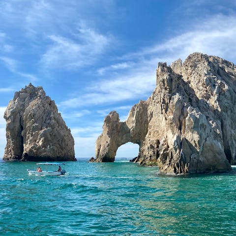 Take a boat trip under the sea arch El Arco de Cabo San Lucas