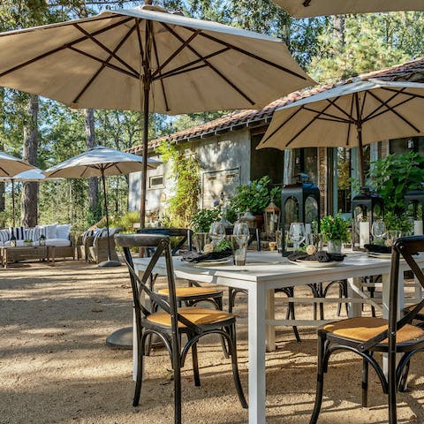 Make the most of outdoor living with both a lounge and dining area