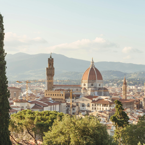 Begin your Tuscan adventure with sightseeing in nearby Florence