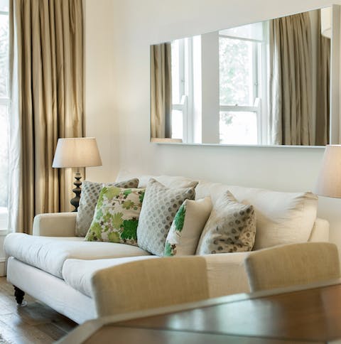 the homely and comfy communal area