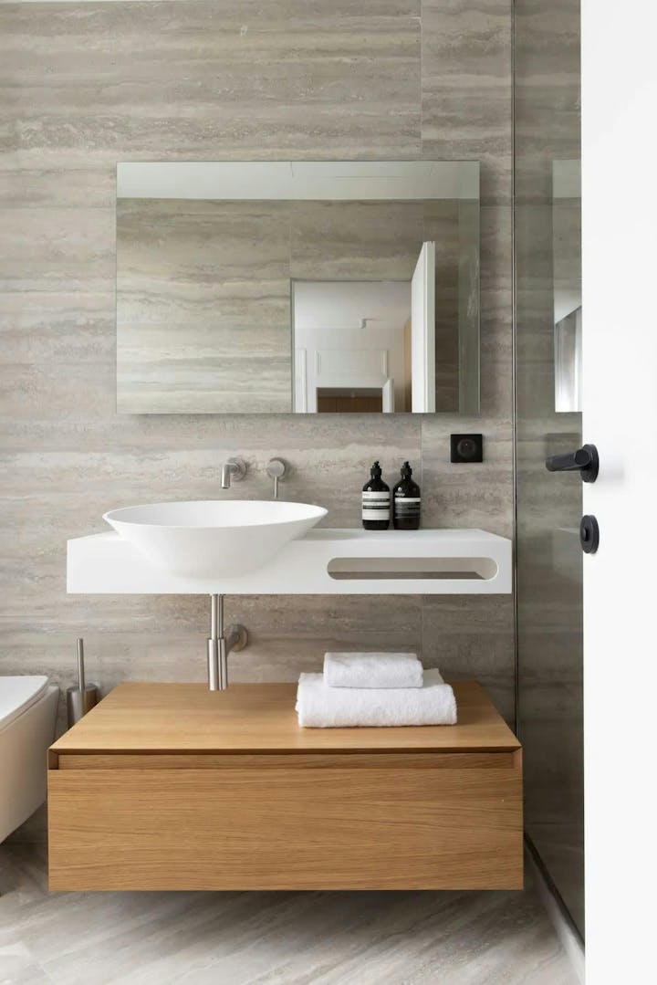 Bathroom photo